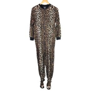 Nick & Nora footed pajamas leopard print long sleeve character feet pockets M